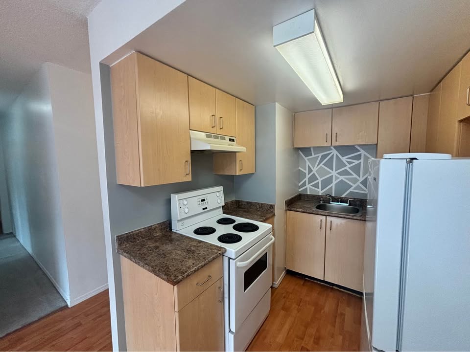 12-639 Constance Ave,