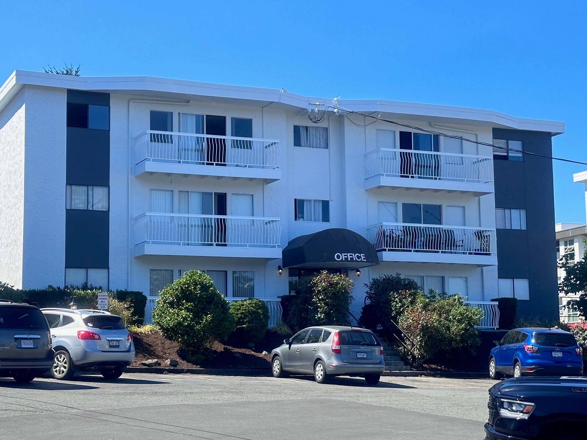 C2 1529 Boundary Crescent