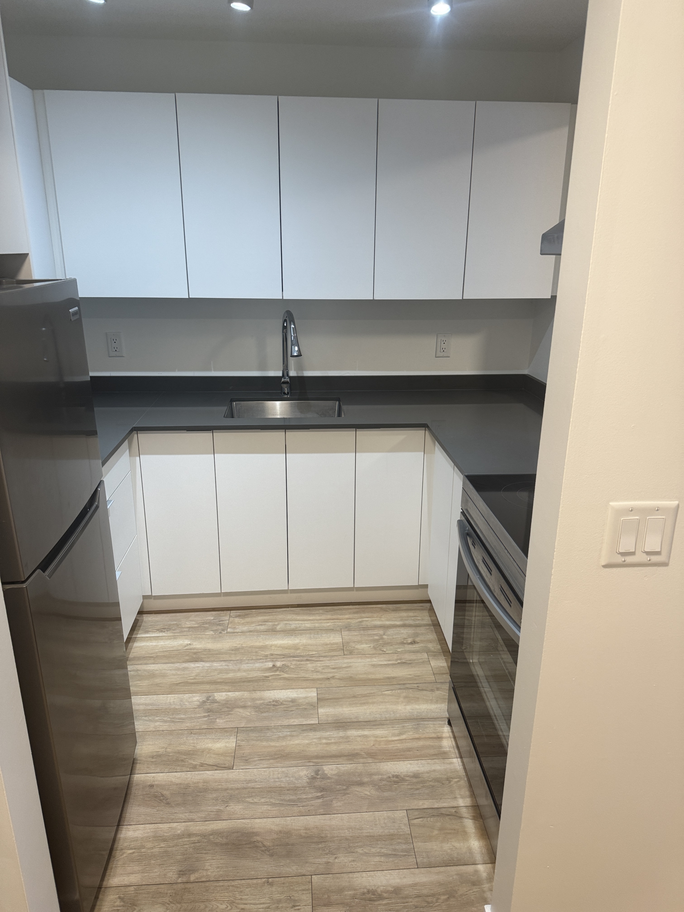 501 Sixth Street - 56B