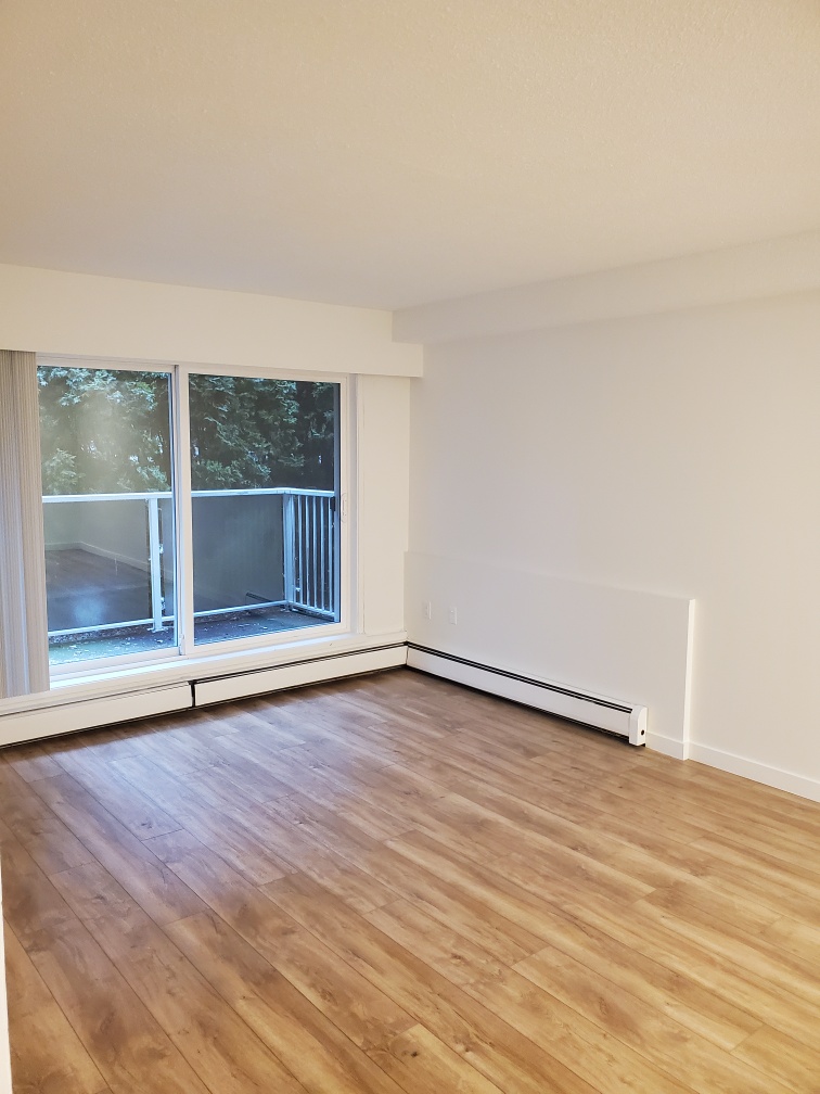 105 1480 Boundary Crescent.